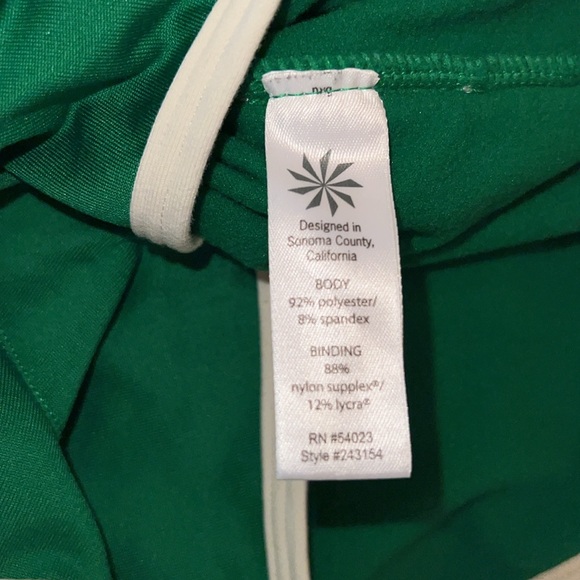 Athleta Retro track shorts on green and cream size XL - Picture 3 of 5